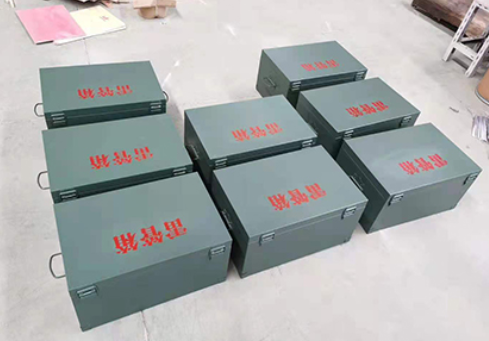 武侯炸药箱和雷管箱一般是怎么存放的？